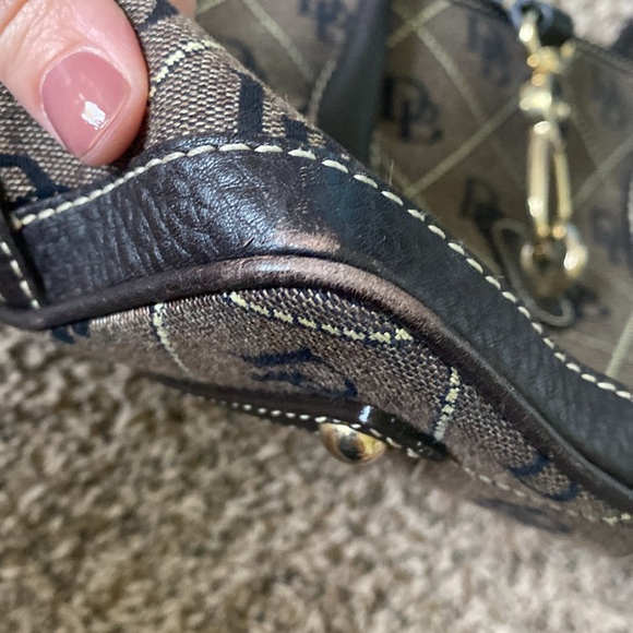 Dooney & Bourke Classic Signature Logo Shoulder Bag - Picture 12 of 16